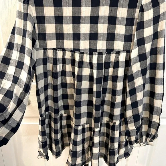 American Eagle ruffle bottom top - Picture 6 of 6